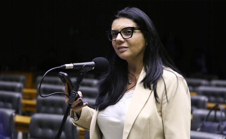 Comissão aprova direito de a mulher de conhecer histórico de violência de parceiro – Notícias