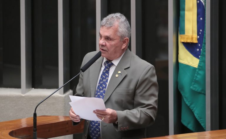 Comissão aprova porte de arma para agentes de fiscalização ambiental – Notícias