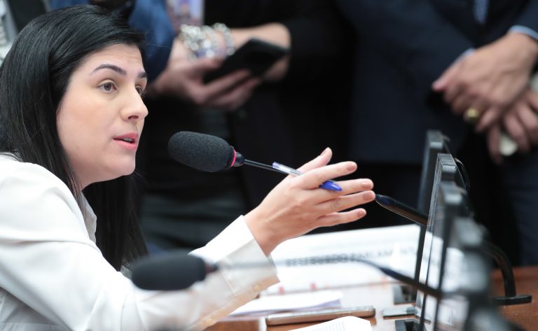 Comissão aprova prioridade no SUS para mulher que perde filho na gravidez ou no parto – Notícias