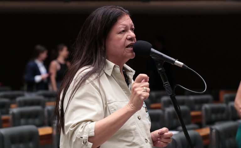 Comissão da Câmara aprova piso salarial de R$ 5,5 mil para assistentes sociais; texto pode ir ao Senado – Notícias