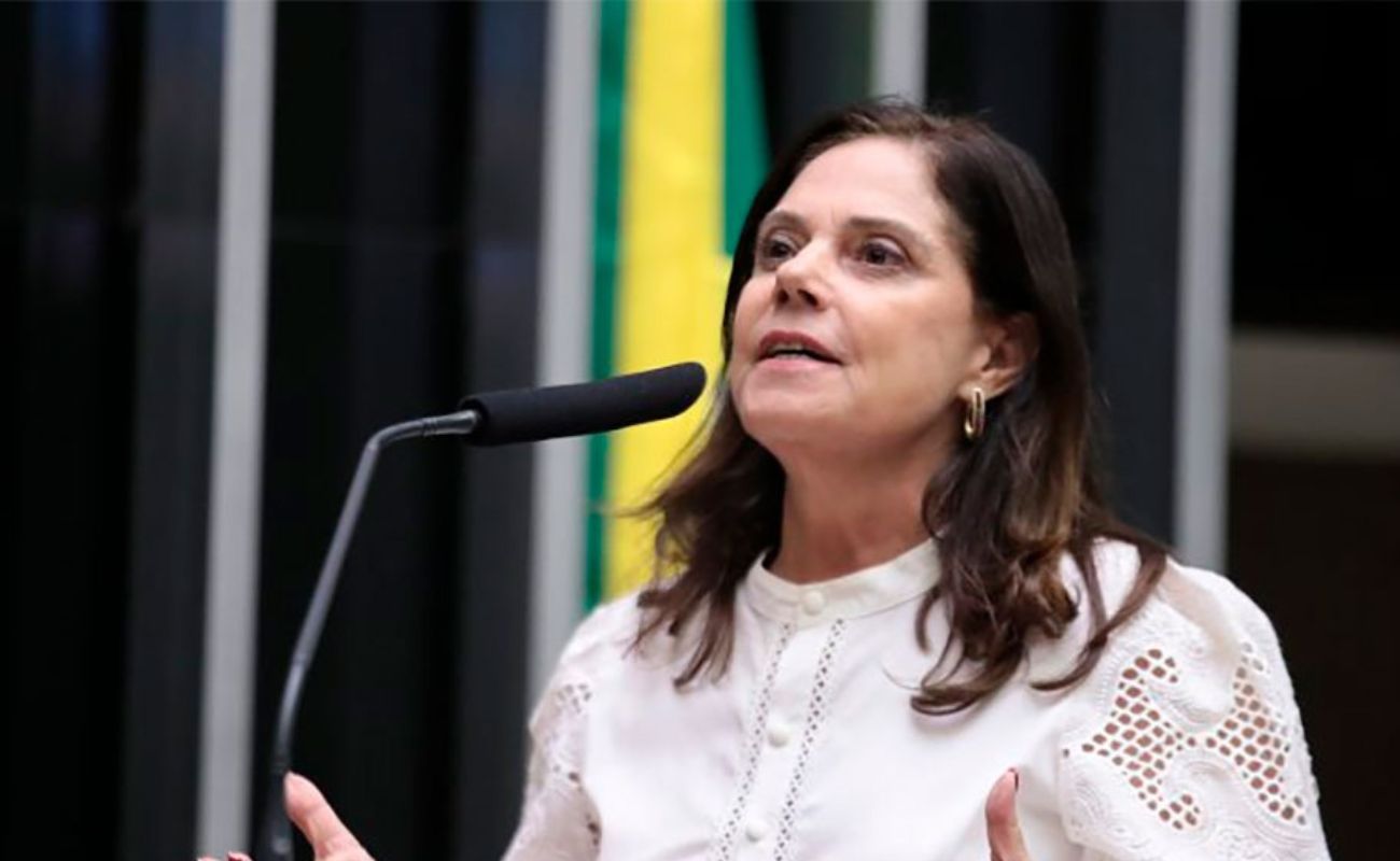 Flávio Bolsonaro anuncia apoio do PL a Soraya Santos para vaga no TCU