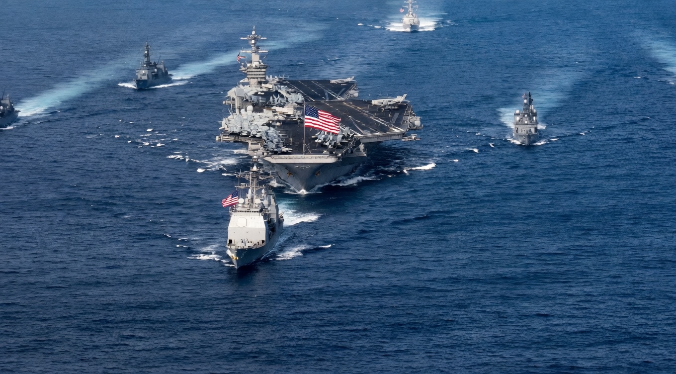 Marinha dos EUA apreende navio cargueiro iraniano TOUSKA após tentativa de furar bloqueio