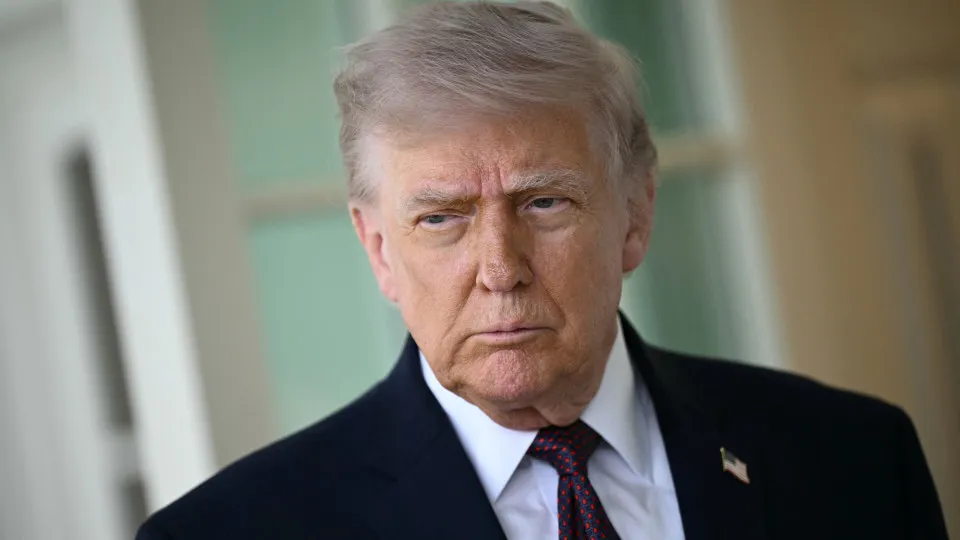 Trump deve tomar hoje ‘decisão final’ sobre acordo de paz