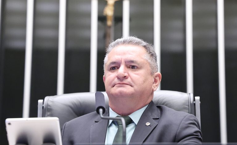 Câmara aprova urgência para projetos sobre tornozeleira eletrônica e merenda escolar – Notícias