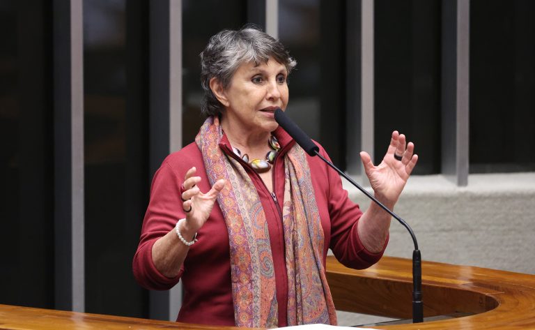 Comissão aprova cota de 50% para mulheres na direção de associações e clubes – Notícias