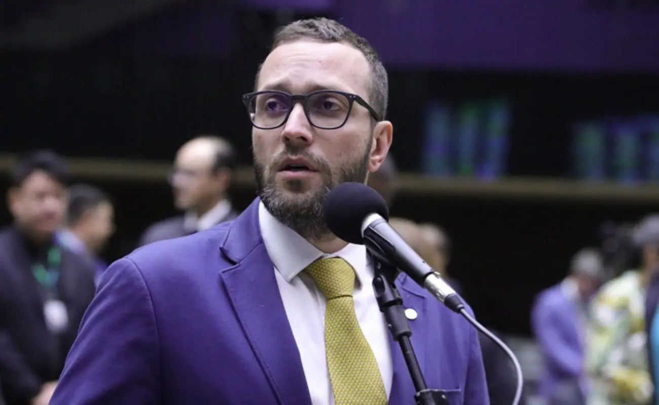 Deputado Filipe Barros desmarcara PT e diz que escândalo do Banco Master teve origem na Bahia