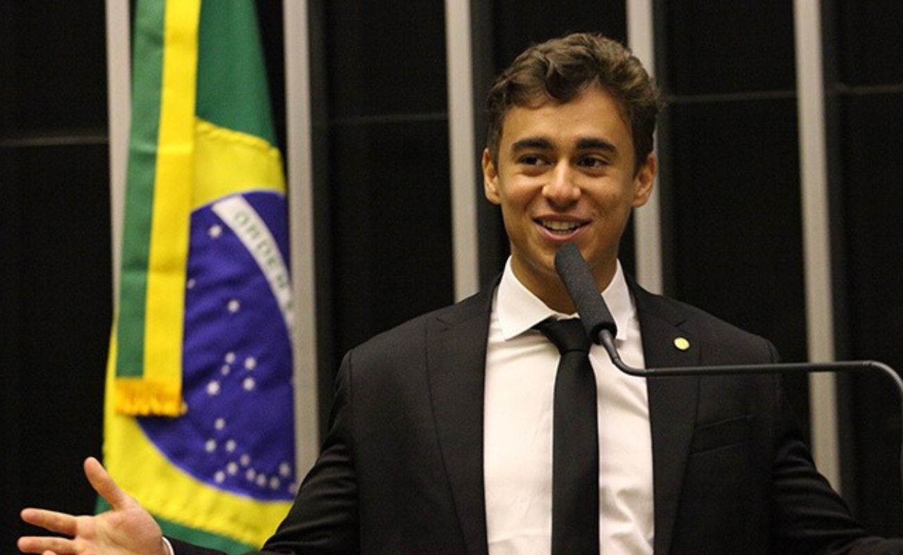 Deputado Nikolas Ferreira derrota PT em ação judicial no Distrito Federal