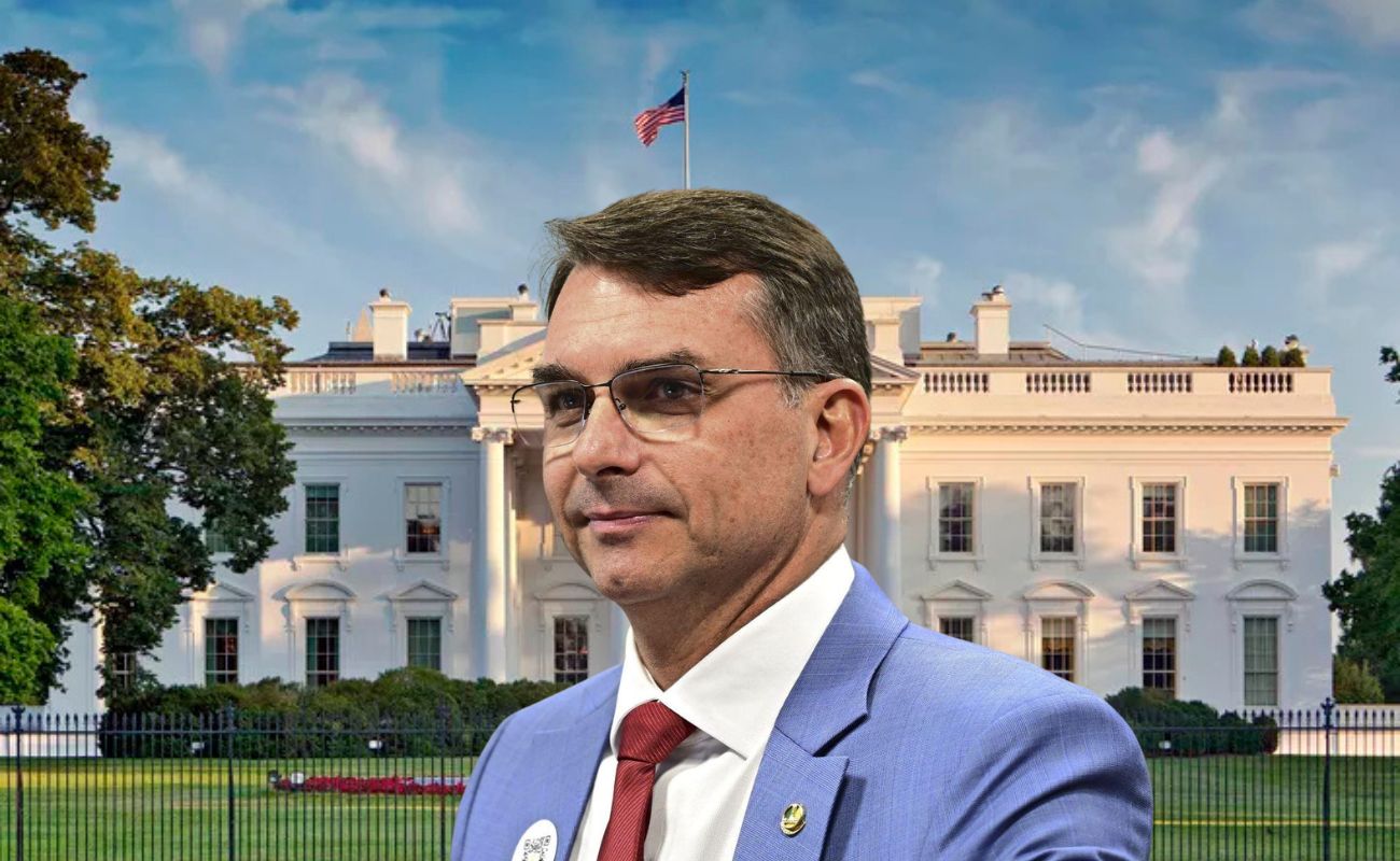 Flávio retorna à Casa Branca para novo dia de reuniões e promete novas novidades ao Brasil