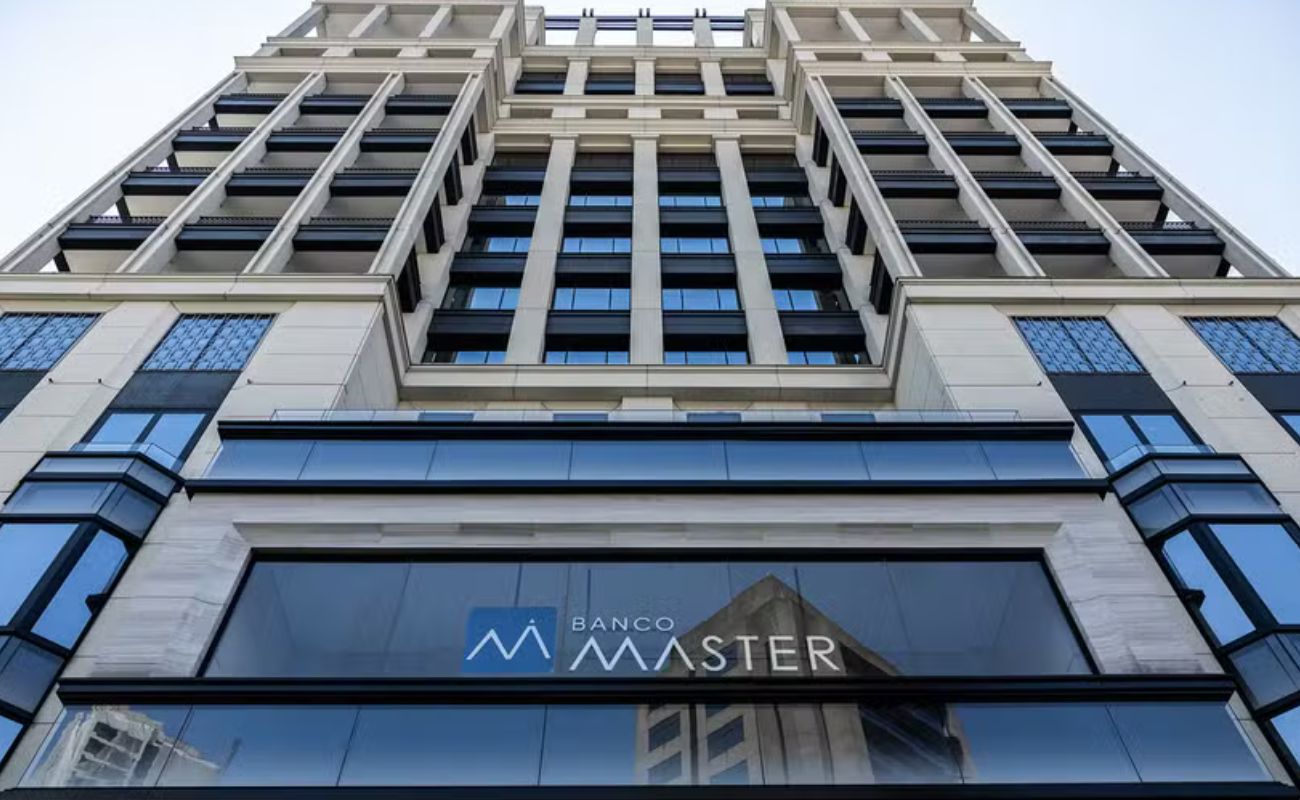 PF estima rombo de até R$ 500 bilhões no maior esquema de fraudes do Banco Master