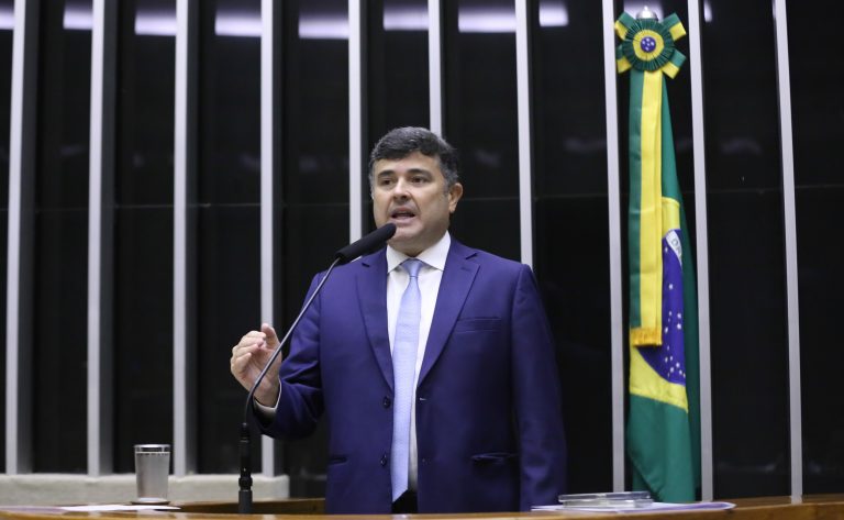 Projeto torna obrigatória presença de técnico de enfermagem em escolas de tempo integral – Notícias