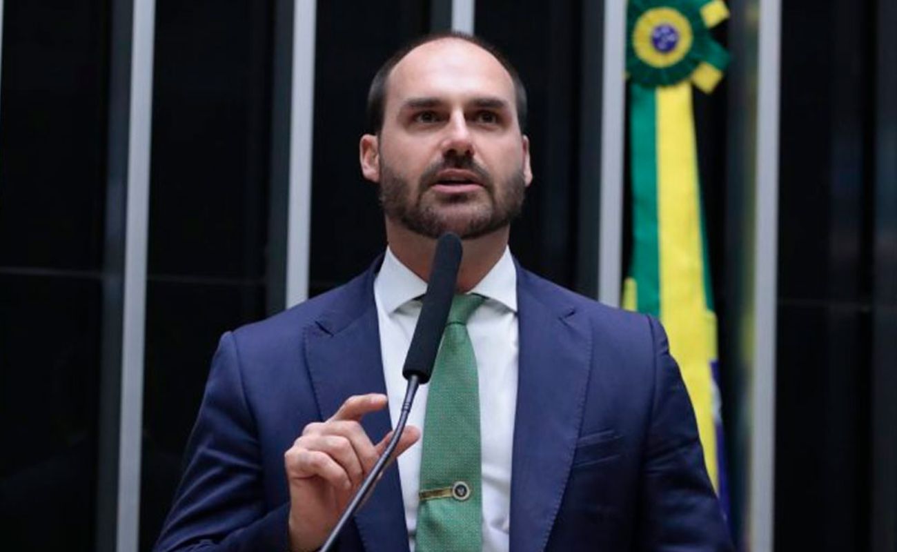 Se somos perseguidos assim é porque estamos incomodando”: Eduardo sobre pedido da PGR