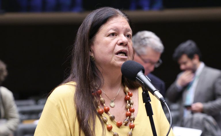 Comissão aprova projeto que incentiva a presença de fisioterapeutas em equipes de parto – Notícias