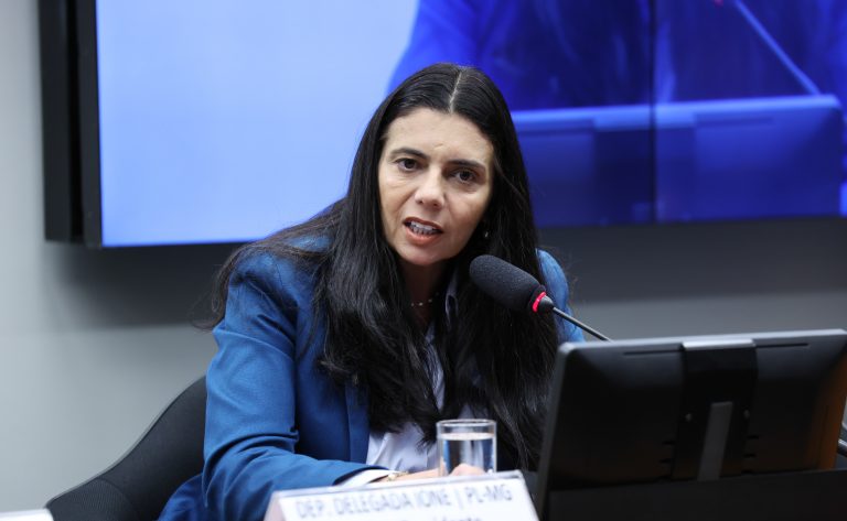 Comissão aprova projeto que obriga órgãos públicos a divulgar canais de denúncia e proteção às mulheres – Notícias