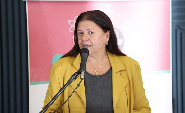 Comissão aprova projeto que obriga plano a pagar despesa de acompanhante no parto – Notícias