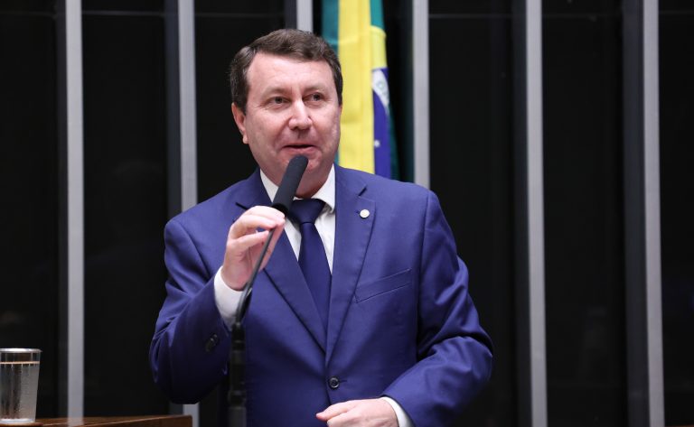 Comissão aprova proteção de consumidor no uso de produto e serviço com inteligência artificial – Notícias