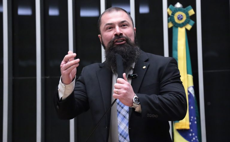 Comissão aprova uso do FGTS para compra de armas de fogo e munições para defesa pessoal – Notícias