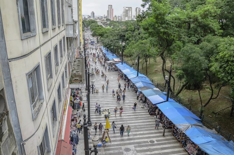 Comissões debatem condições de trabalho de ambulantes e artesãos de São Paulo; participe – Notícias