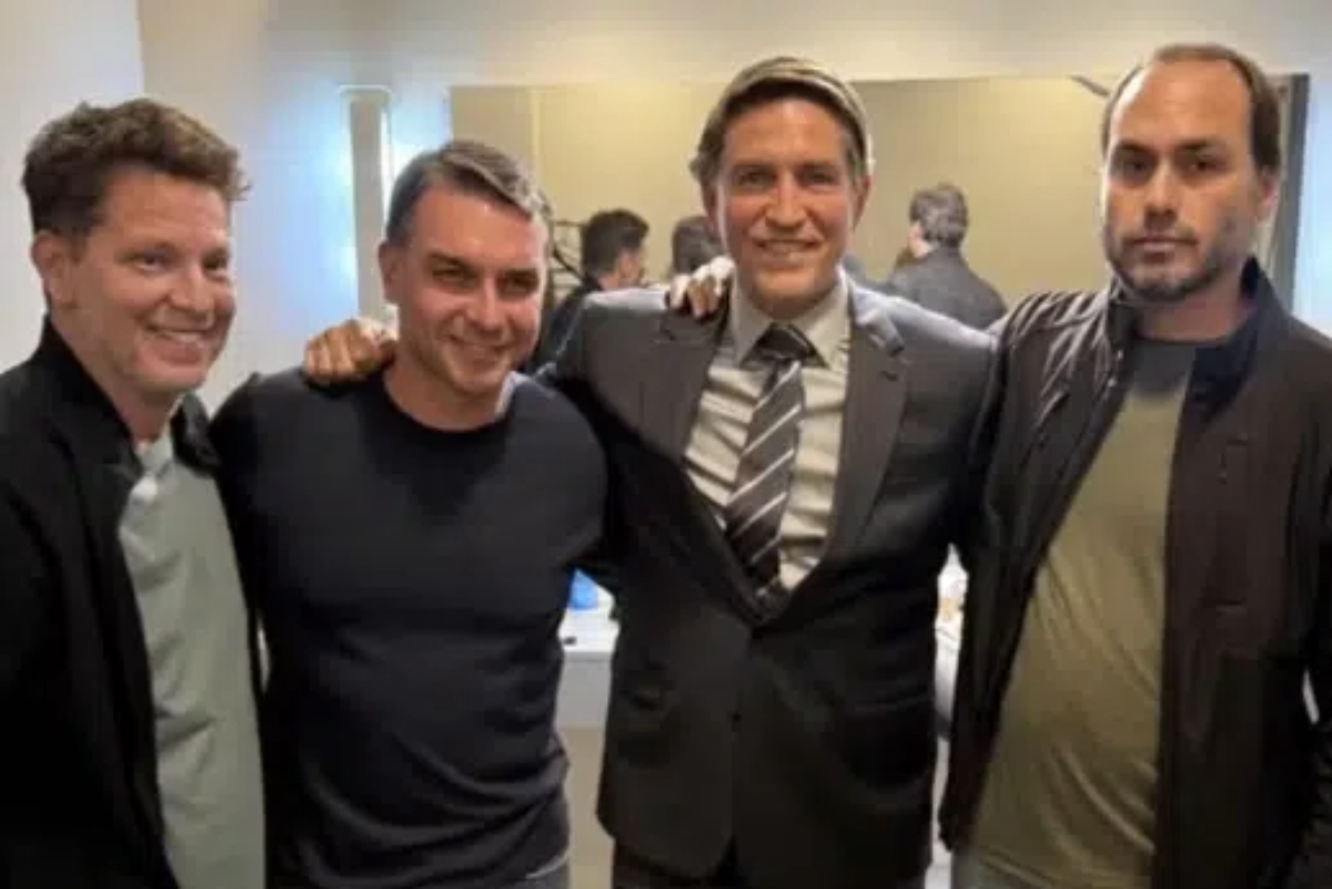 Documento mostra que filme sobre Bolsonaro custou R$ 75 milhões