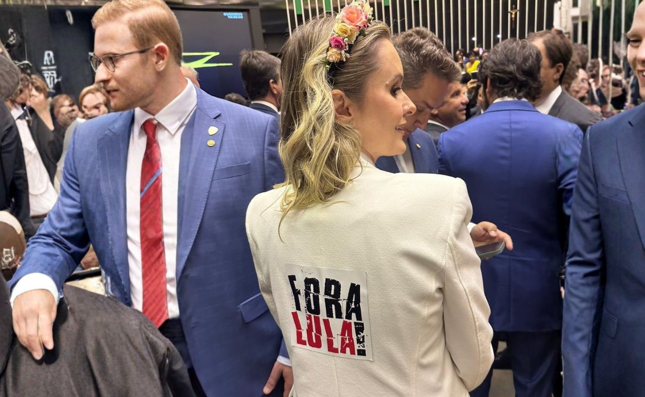 Eduardo Bolsonaro e Carol de Toni reforçam apoio a Júlia Zanatta como vice de Flávio