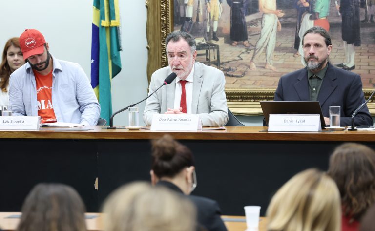Especialista defende suspensão de licenciamento para exploração de terras raras em Minas Gerais – Notícias