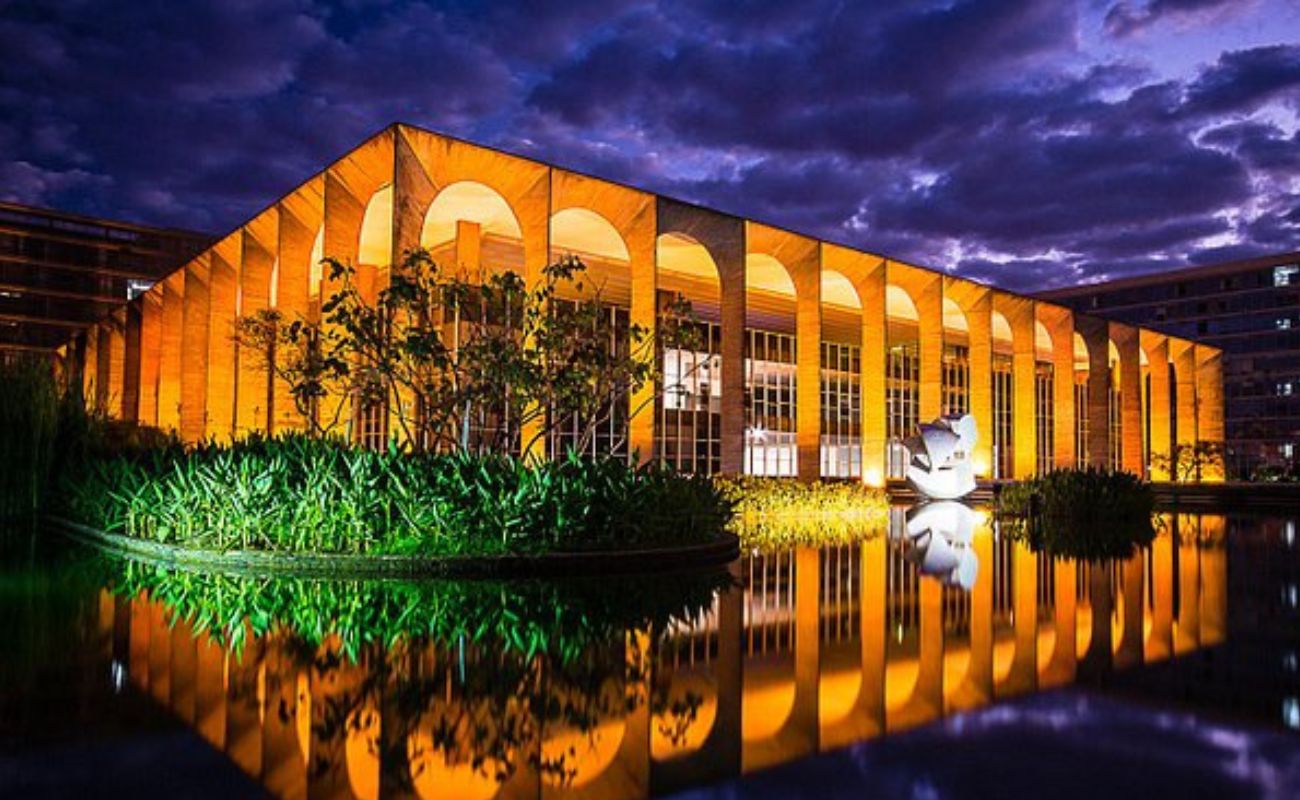 Itamaraty hospeda artistas apoiadores de Lula em residência oficial em Roma com recursos públicos