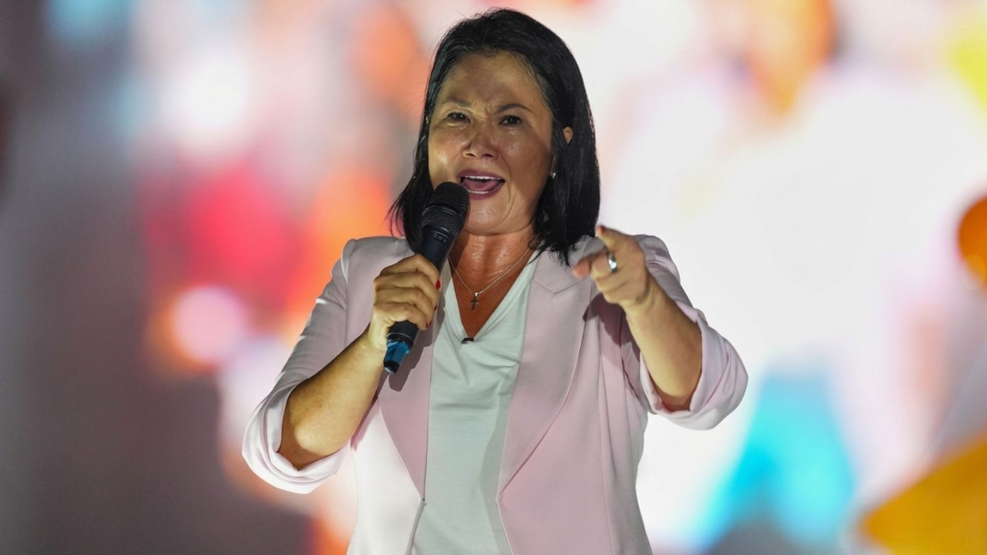 Keiko Fujimori cobra reconhecimento de derrota de Roberto Sánchez no Peru