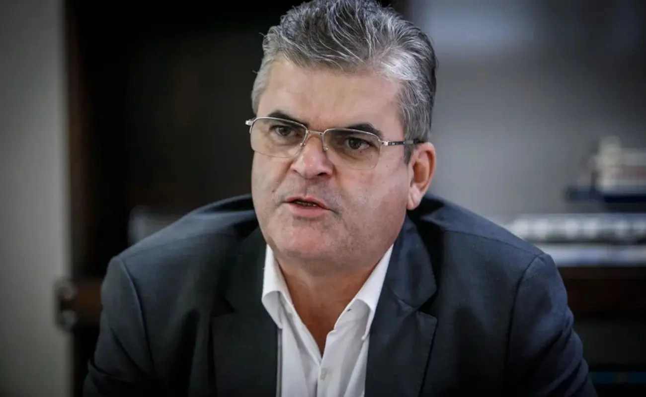 Operação Anáfora: PF apreende dinheiro sob sofá em empresa ligada a cacique do MDB-RJ