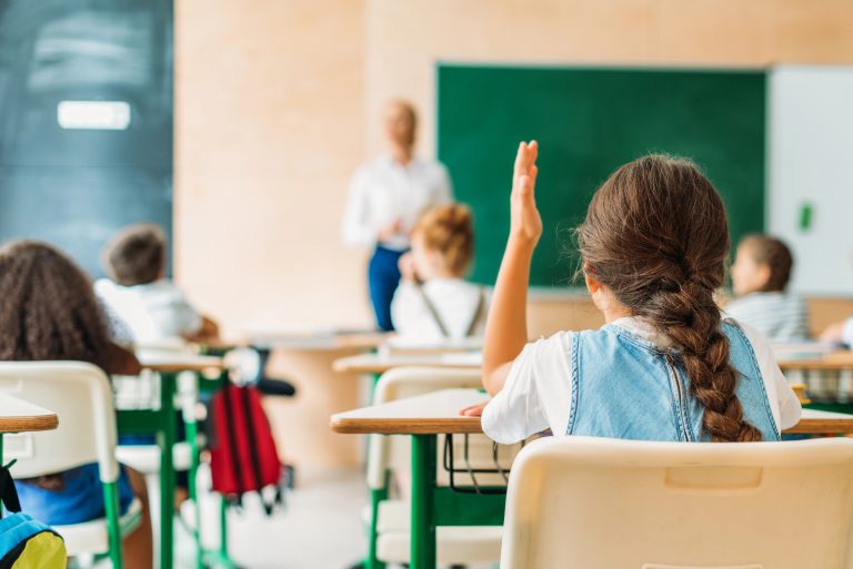 Sancionada lei que reajusta piso salarial dos professores da educação básica para R$ 5,1 mil – Notícias