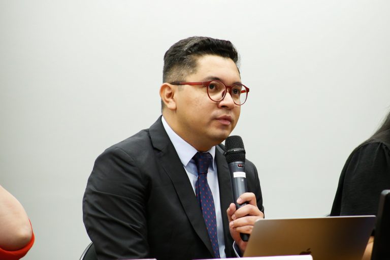 Comissão recebe ministro dos Povos Indígenas para apresentar planejamento da pasta – Notícias