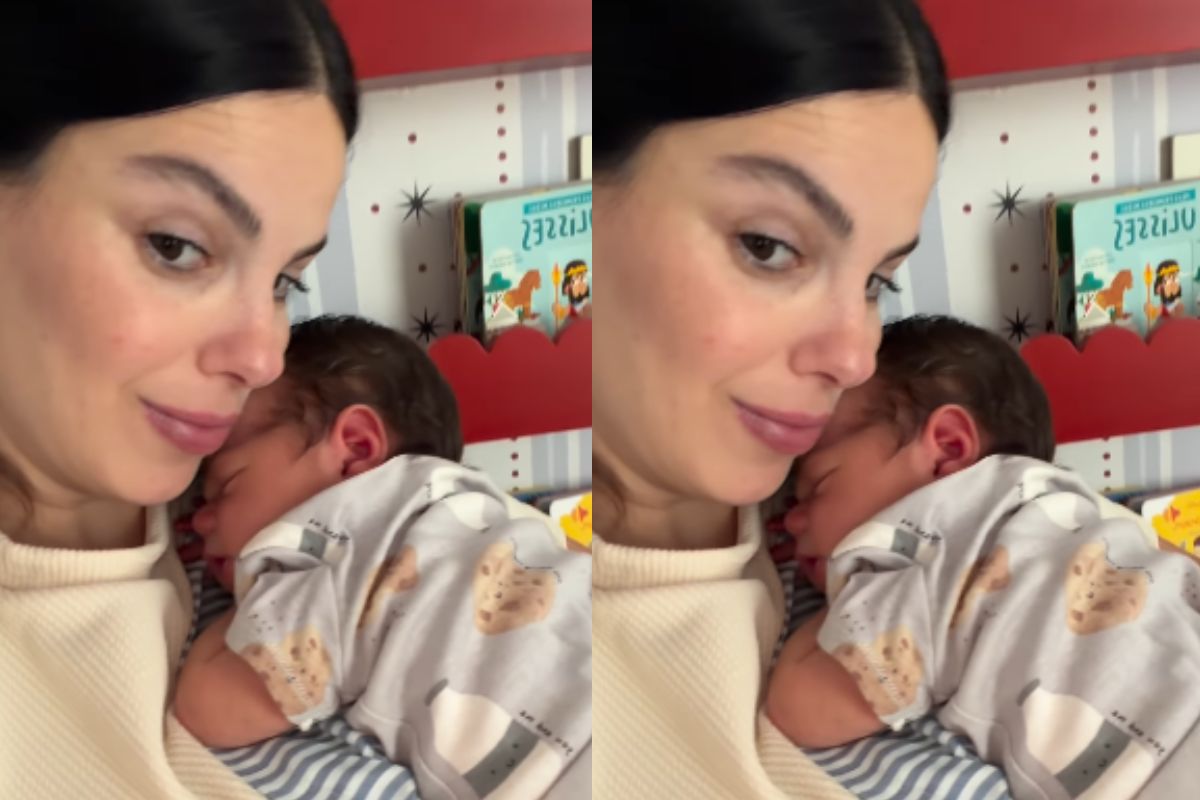 Sthefany Brito celebra um mês do filho caçula: ‘Faltava você’