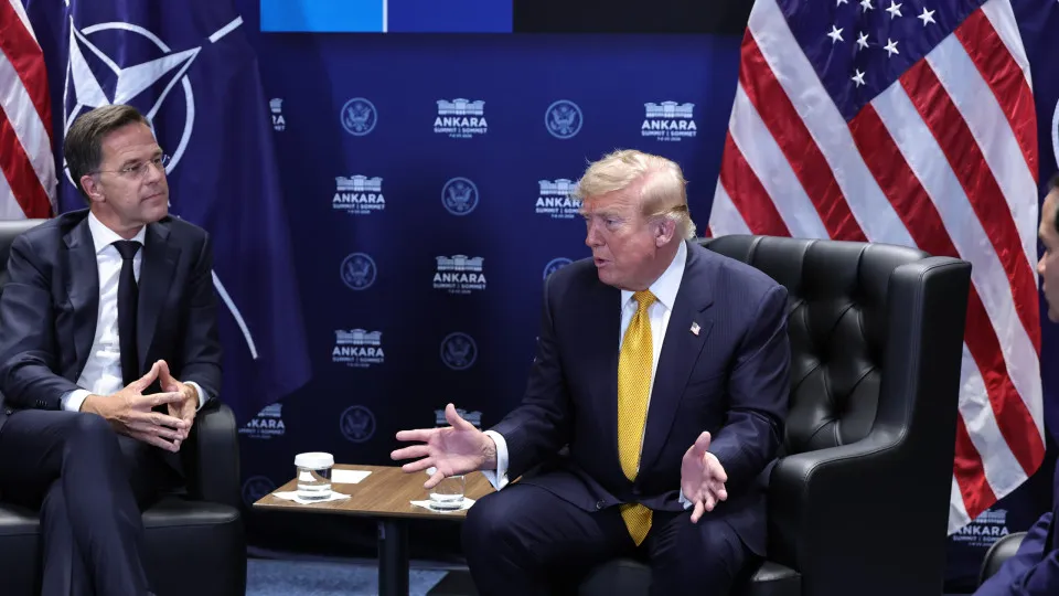 Trump ameaça cortar “todas as relações comerciais” com a Espanha